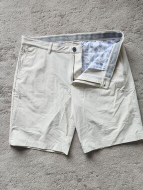 TOMMY BAHAMA Men's Shorts Golf Off White